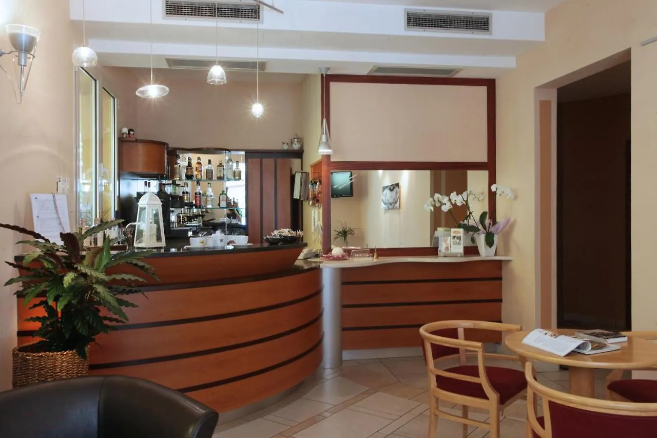 Hotel B&B Villa Irma Ρίμινι 3*,  Ιταλία